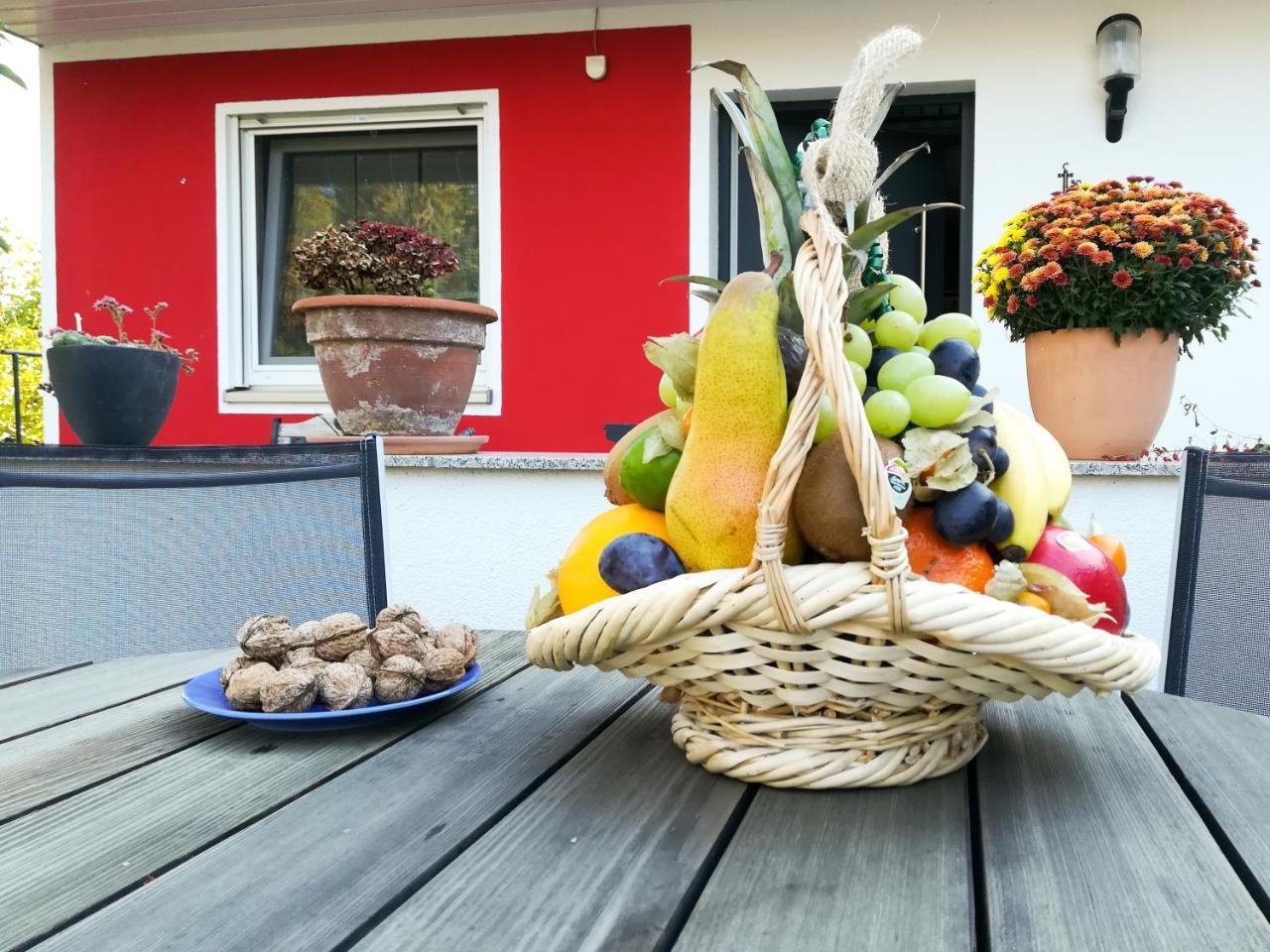 Ferienhaus Goermer Mit Wasserbett Schmölln Exterior foto