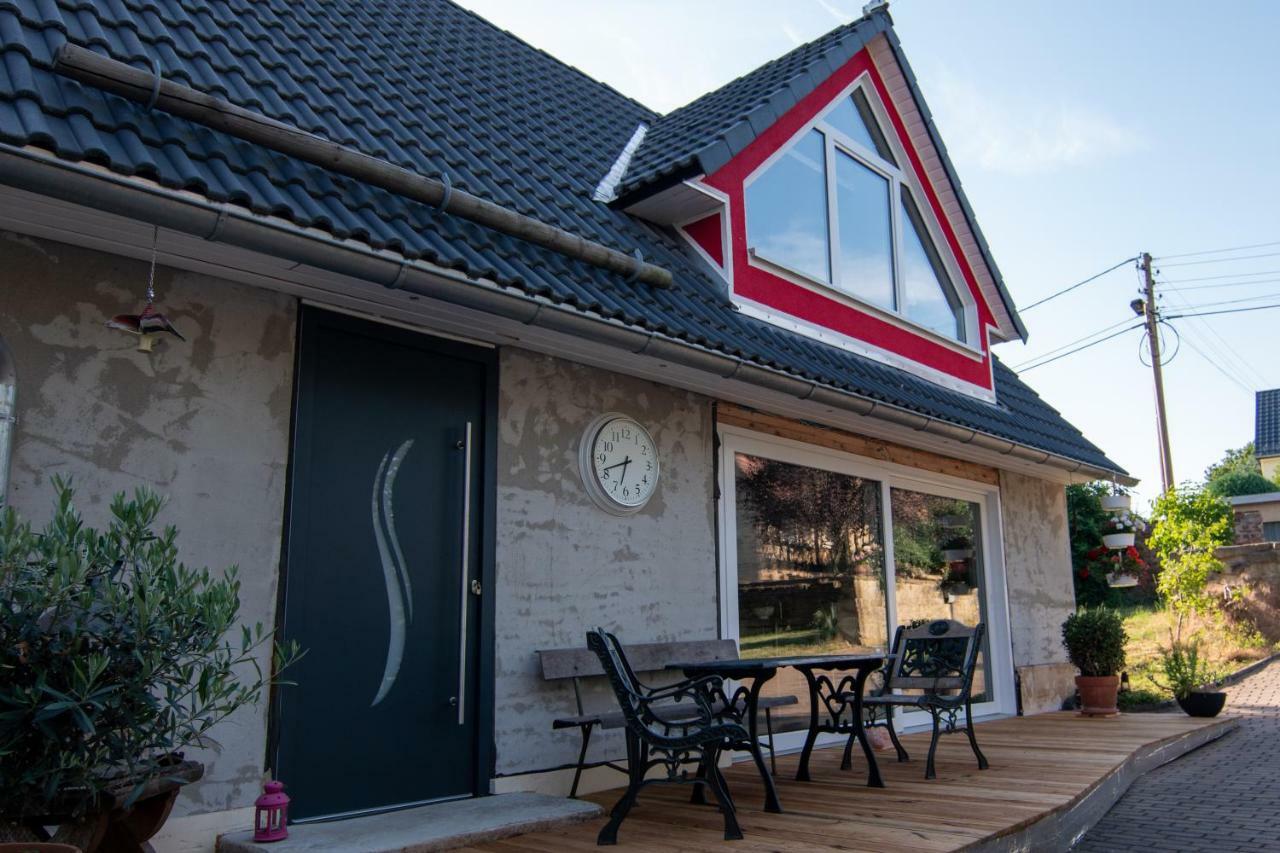 Ferienhaus Goermer Mit Wasserbett Schmölln Exterior foto