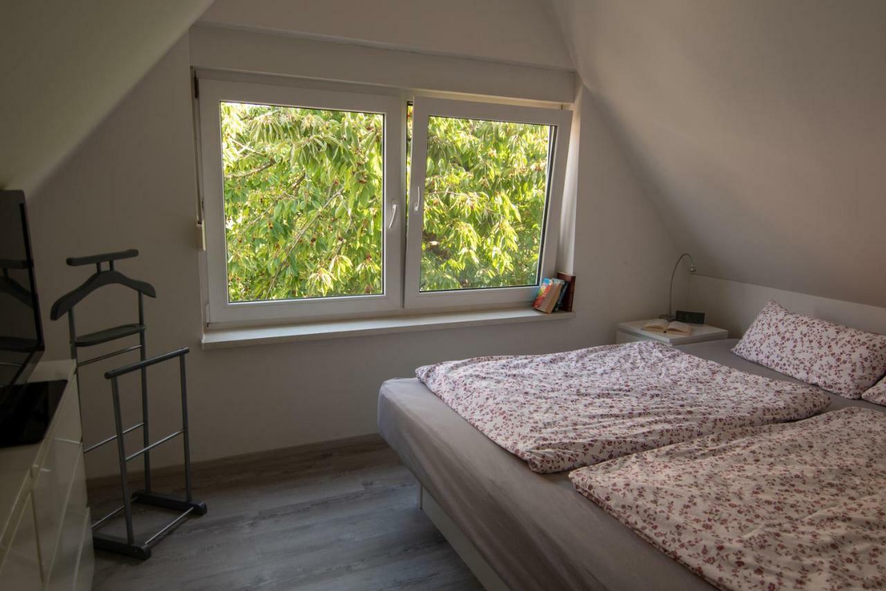 Ferienhaus Goermer Mit Wasserbett Schmölln Exterior foto